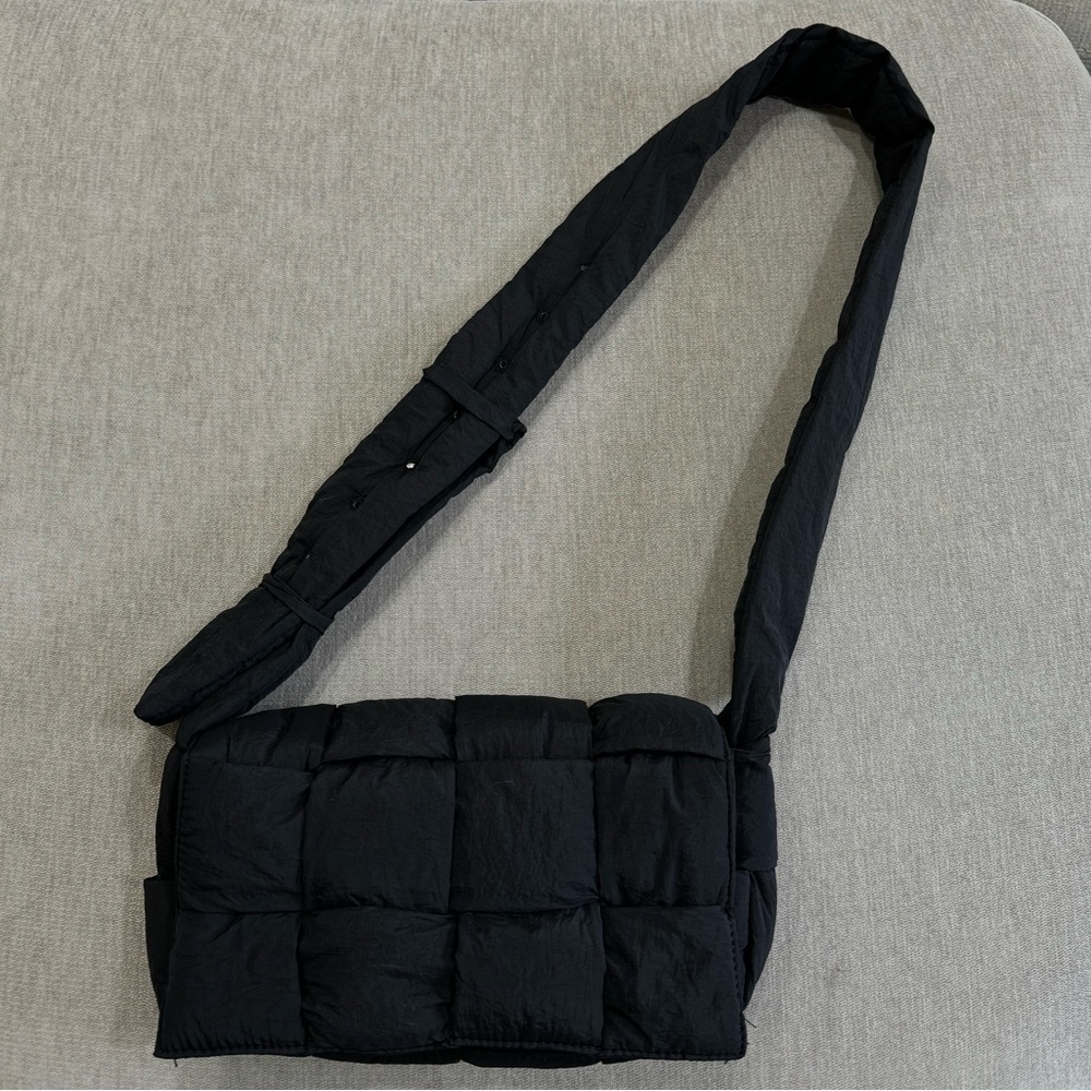 Black Puffer Crossbody Purse